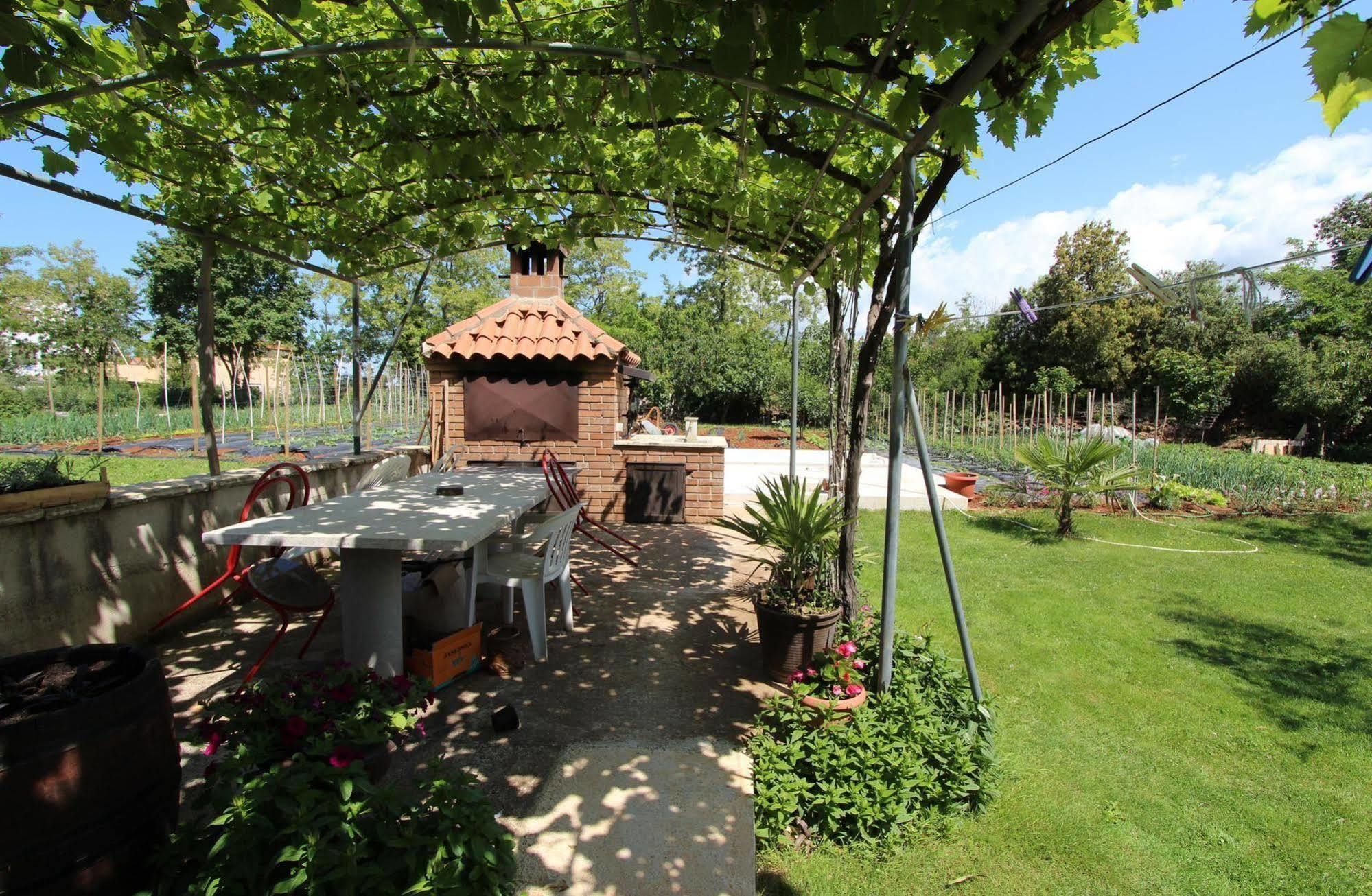 Guest House Ambienti Rovinj Bagian luar foto