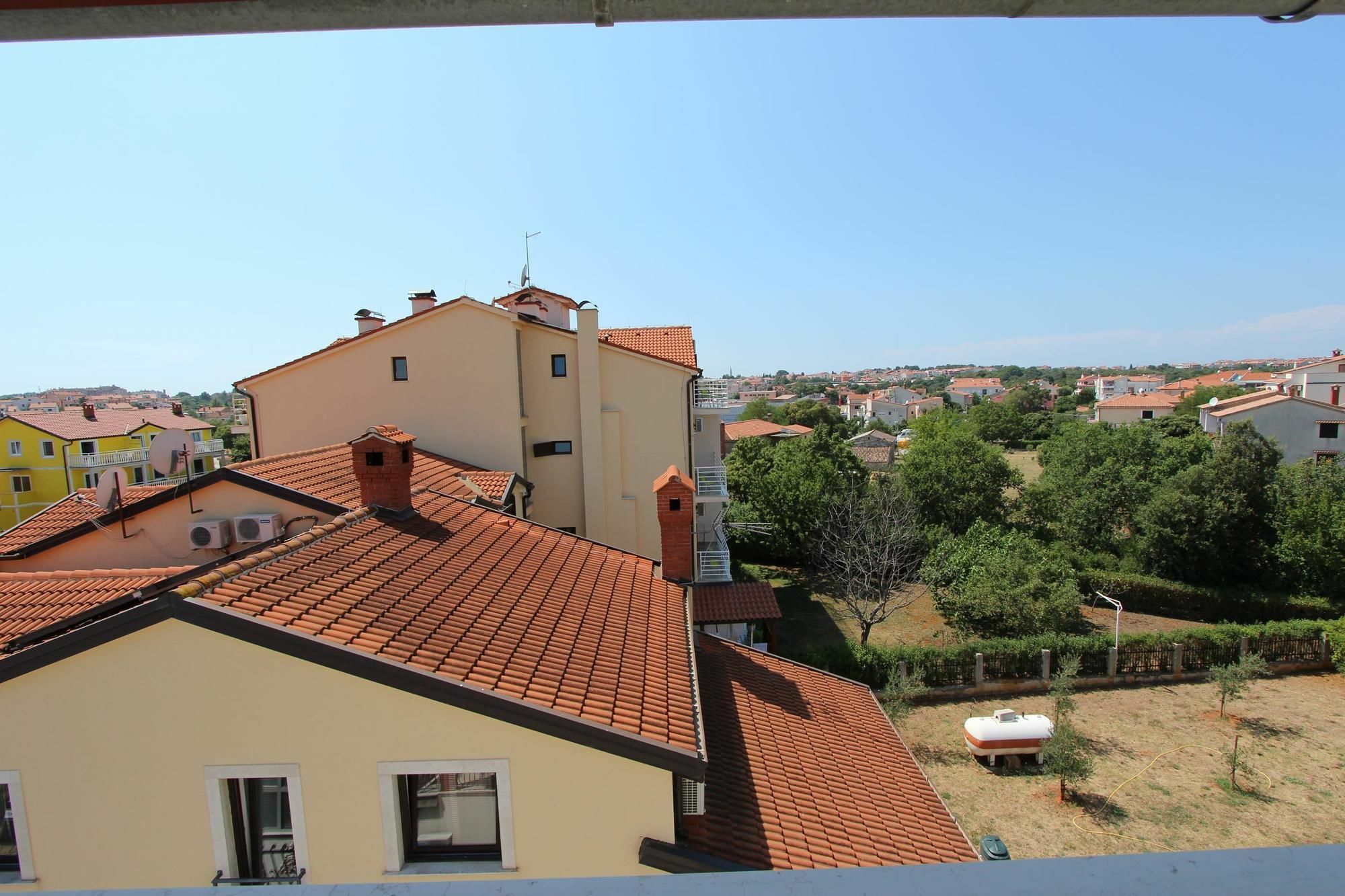 Guest House Ambienti Rovinj Bagian luar foto